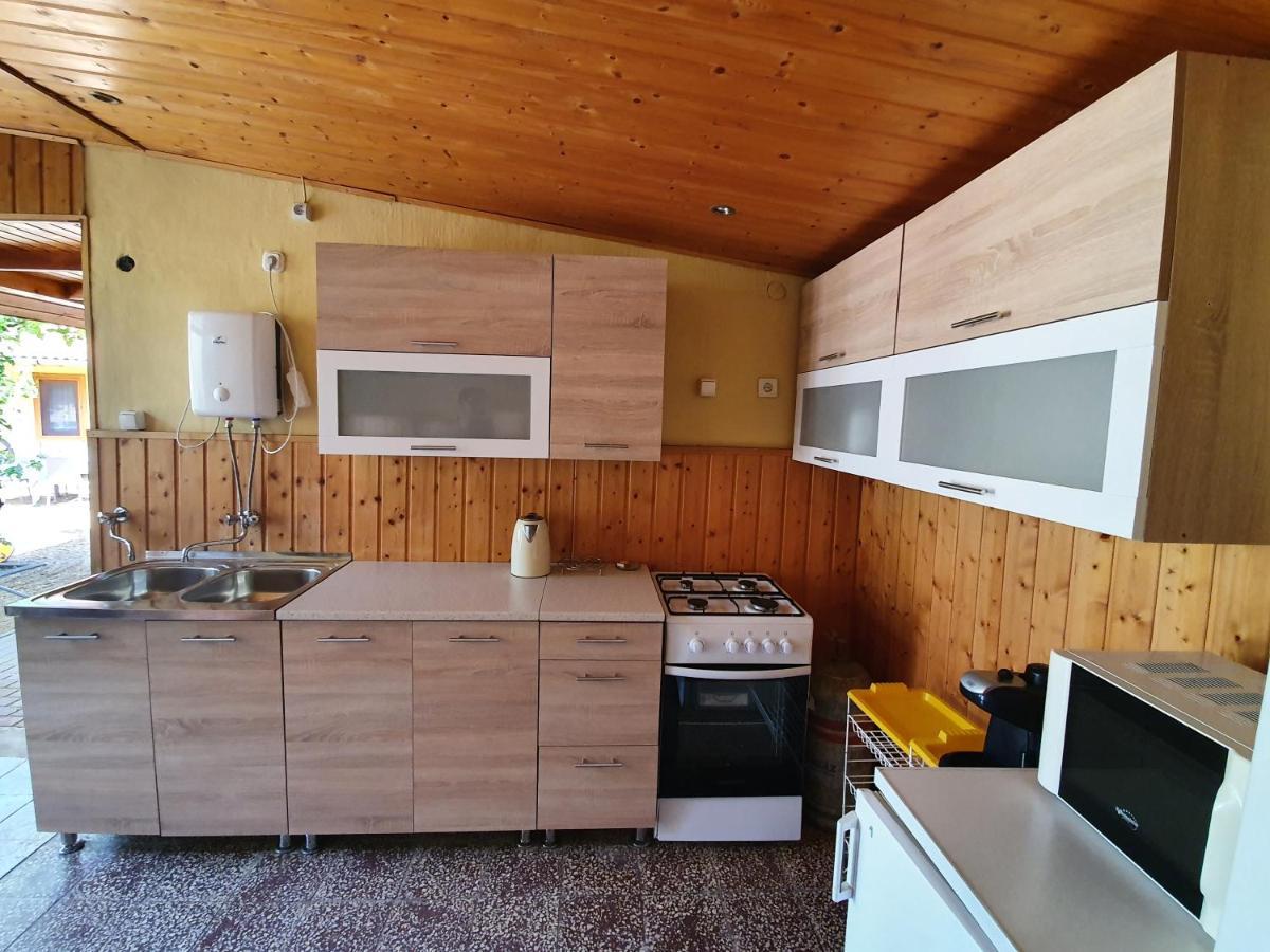 דירות בלטונללה Muskatlis Haz מראה חיצוני תמונה